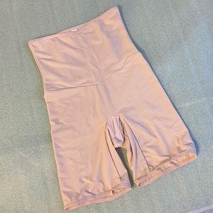 “Boned One-Piece Corset Shaper” sz/L